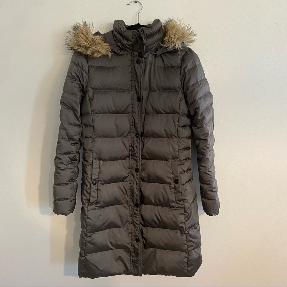 Lands' End Gray Squall Parka Down Coat with Faux Fur Trim.
